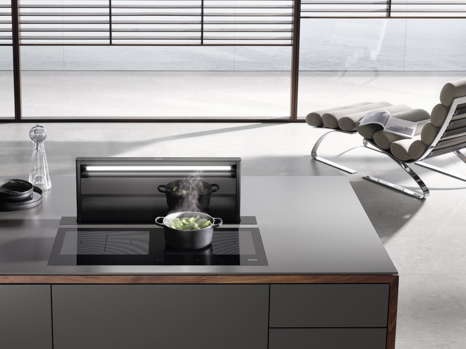 Miele Downdraft recessible hood for maximum space efficiency