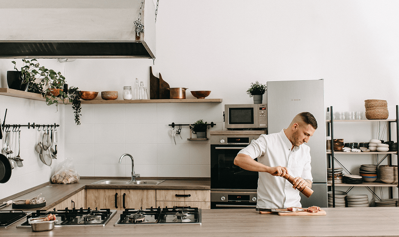 Duck Liver, Pear, Brioche – A Culinary Journey into the World of Fine Dining with Barnabás Hack